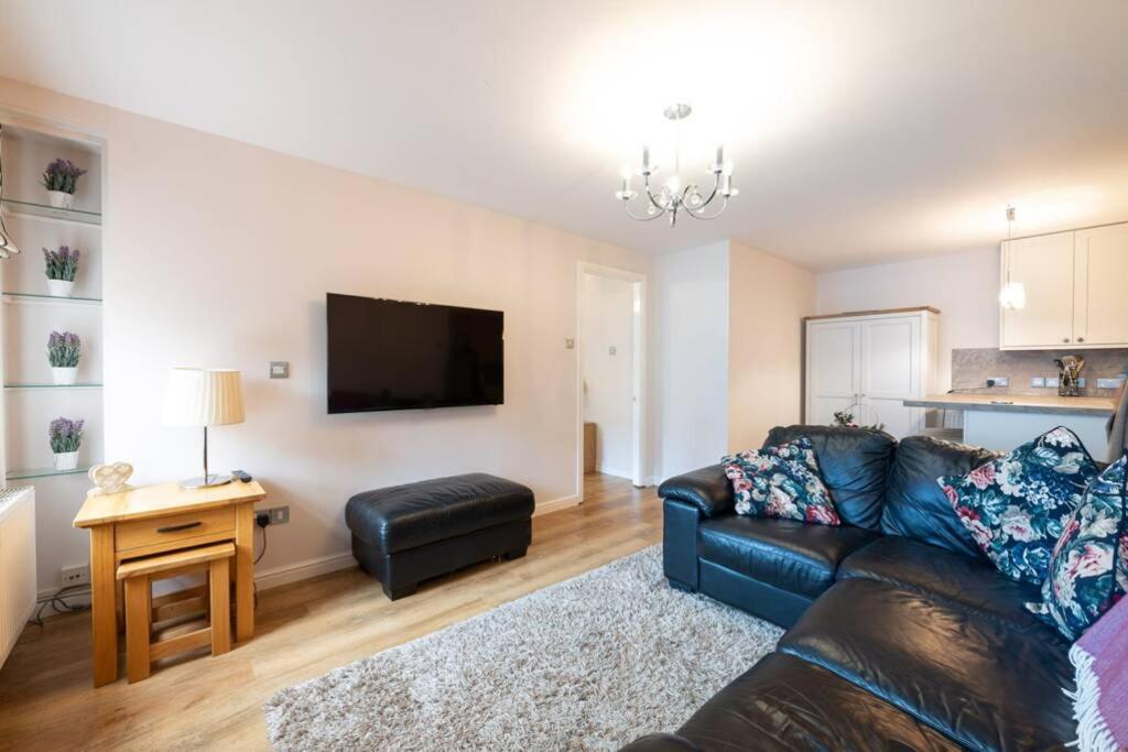 Burlington Place, Shrewsbury. 2 Bedroom, Private Parking, 5 Minutes From Town Extérieur photo
